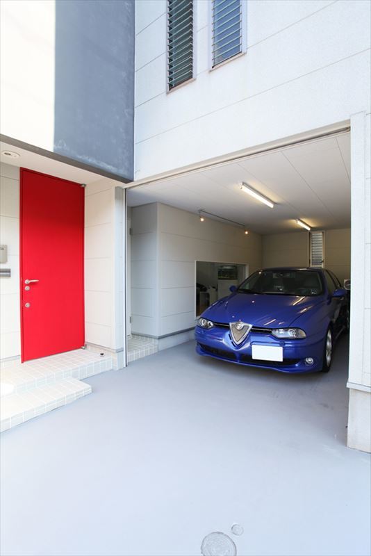 愛車のためのビルドインガレージ