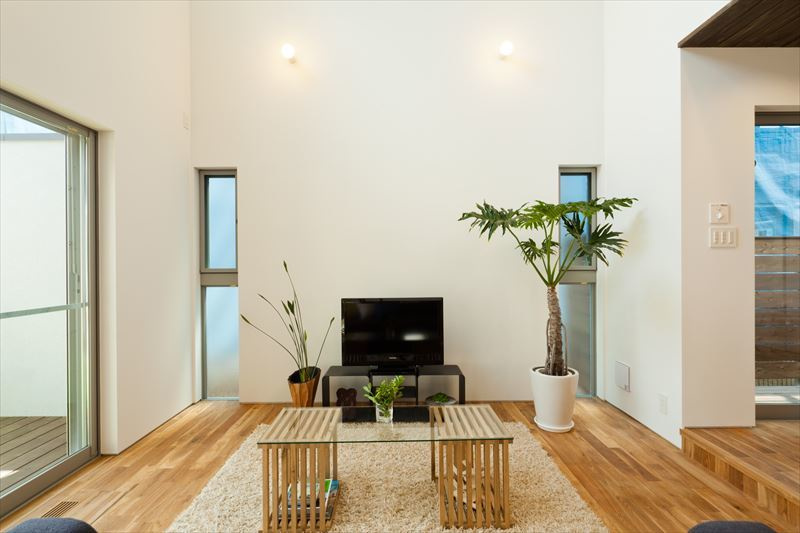 シンプルでナチュラルなリビング